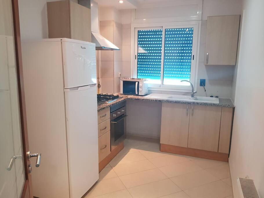 Lovely Apartment Near Tunis Mall - Lac2 Tunis Luaran gambar