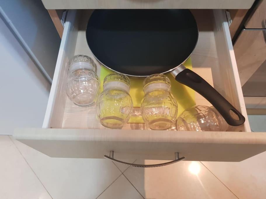 Lovely Apartment Near Tunis Mall - Lac2 Tunis Luaran gambar