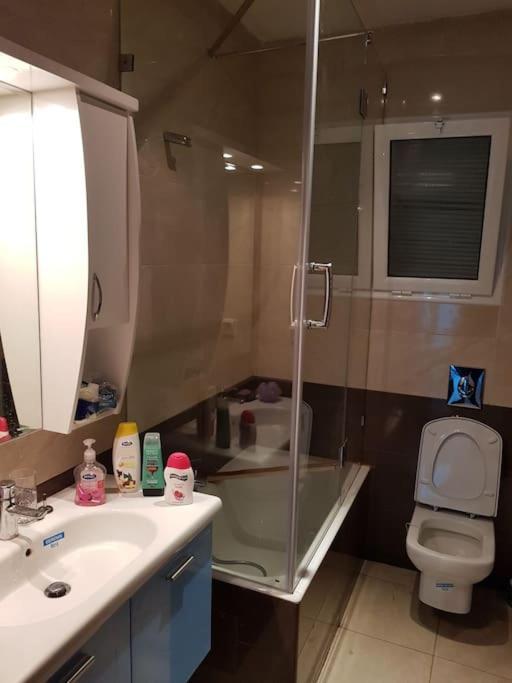 Lovely Apartment Near Tunis Mall - Lac2 Tunis Luaran gambar